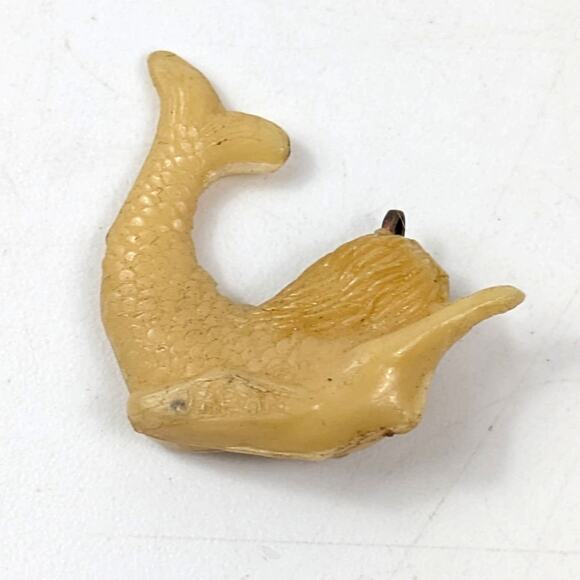Vintage Mermaid Charm Japan Celluloid Miniature Sea Creature Pendant 1950s - Picture 2 of 2